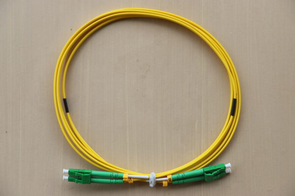 2M LC/APC Duplex SM Patch Lead - Image 2