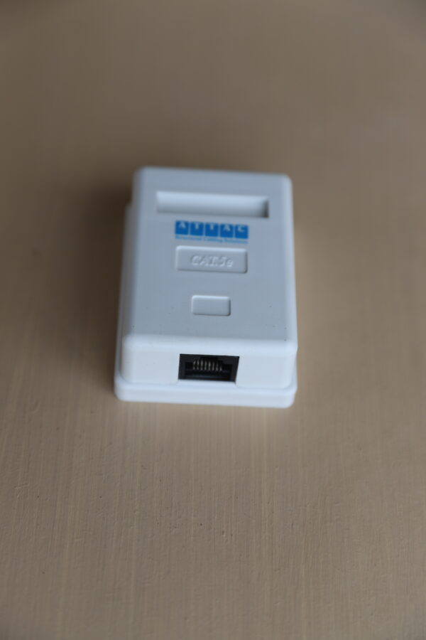 DATA BOX SINGLE CAT5E