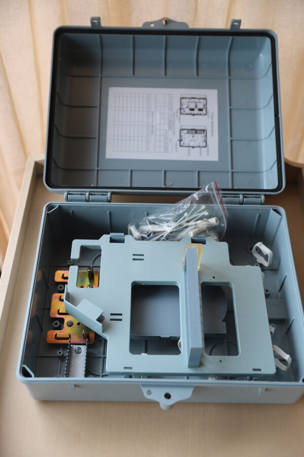 24C FIBRE DISTRIBUTION BOX PLASTIC - Image 2