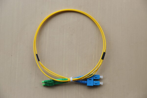 1M LC/APC to SC/UPC Duplex SM Patch Lead - Image 2